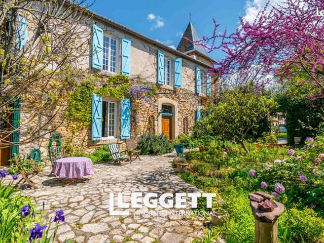 Maison 8 pièces 316 m²