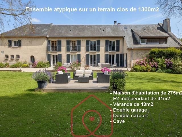 Maison 8 pièces 316 m²