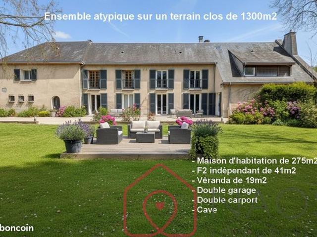 Maison 8 pièces 316 m²