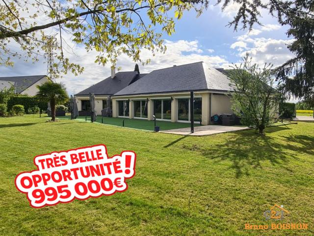 Maison 8 pièces 317 m2 avec piscine