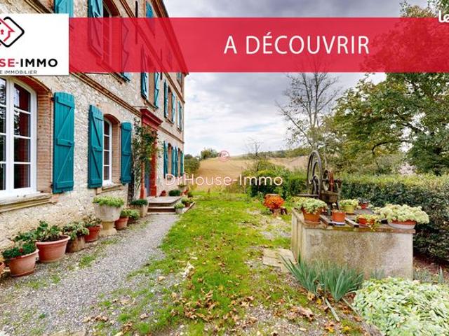 Maison 8 pièces 317 m²