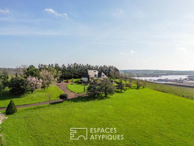 Maison 8 pièces 317 m²