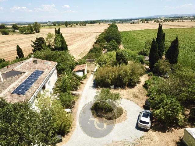 Maison 8 pièces 319 m²