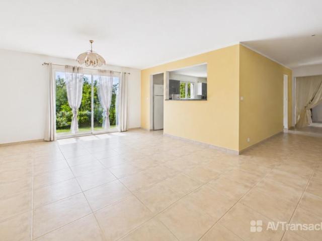 Maison 8 pièces 310 m²
