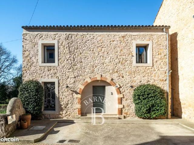 Maison 8 pièces 310 m²