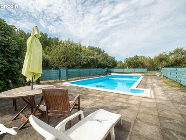 Maison 8 pièces 310 m²