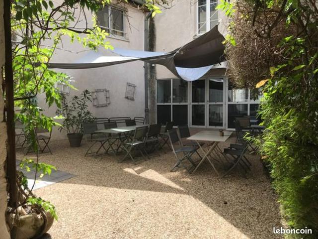 Maison 8 pièces 312 m²