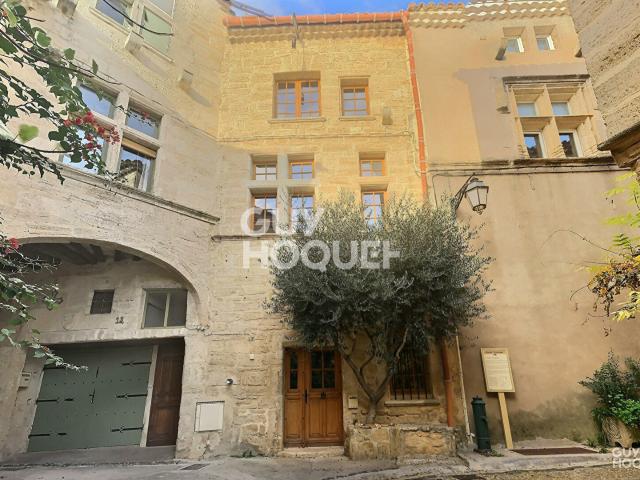 Maison 8 pièces 324 m²