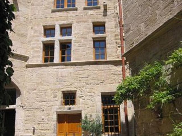 Maison 8 pièces 324 m²