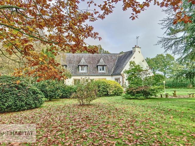 Maison 8 pièces 325 m²