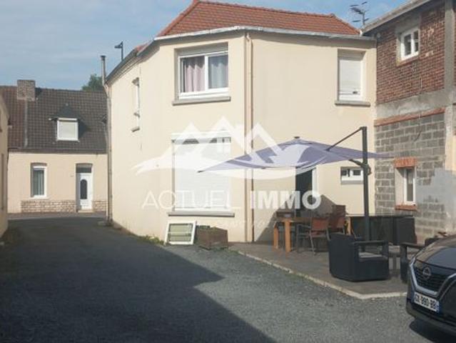 Maison 8 pièces 329 m²
