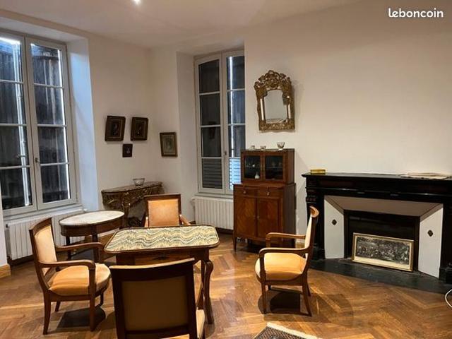 Maison 8 pièces 320 m²