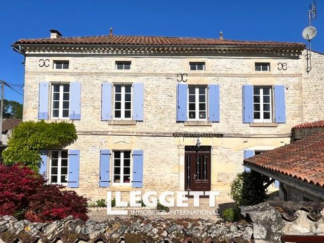 Maison 8 pièces 320 m²
