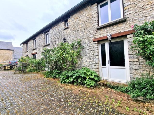 Maison 8 pièces 320 m²