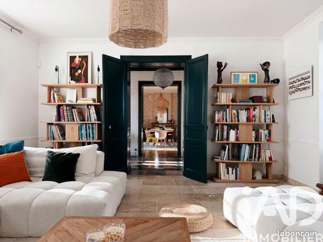 Maison 8 pièces 320 m²