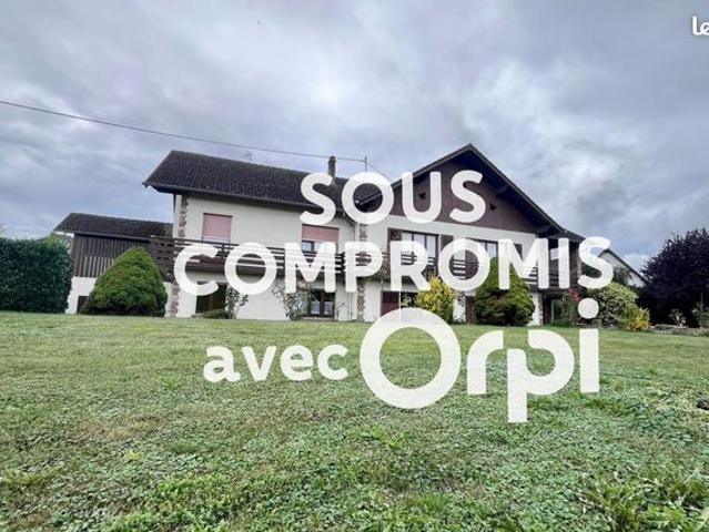 Maison 8 pièces 321 m²