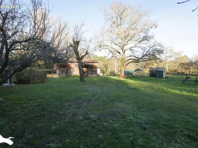 Maison 8 pièces 323 m²
