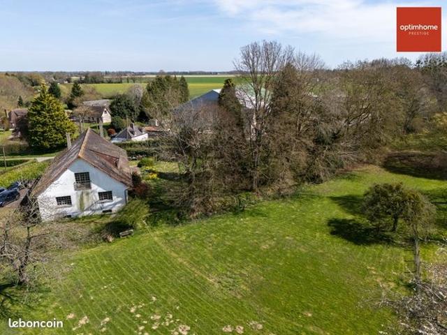 Maison 8 pièces 337 m²