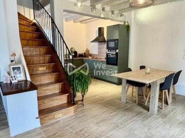 Maison 8 pièces 337 m²