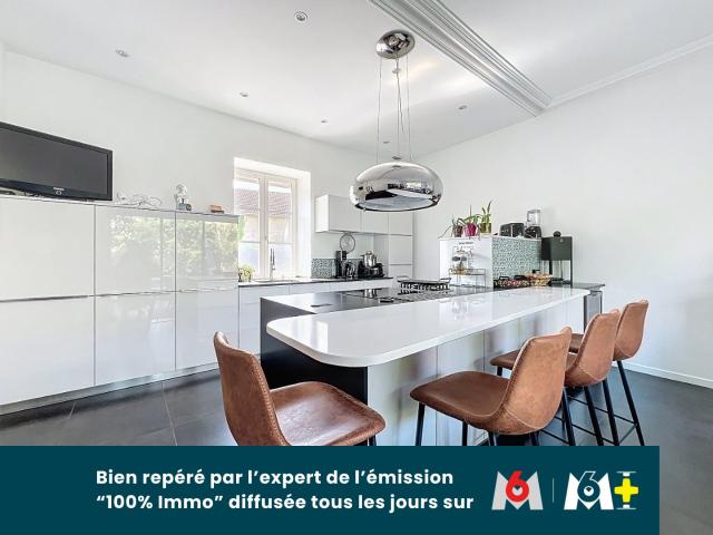 Maison 8 pièces 278 m²