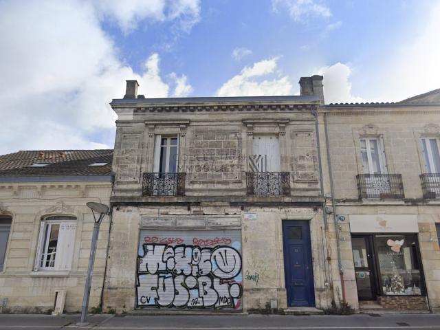 Maison 8 pièces 332 m²
