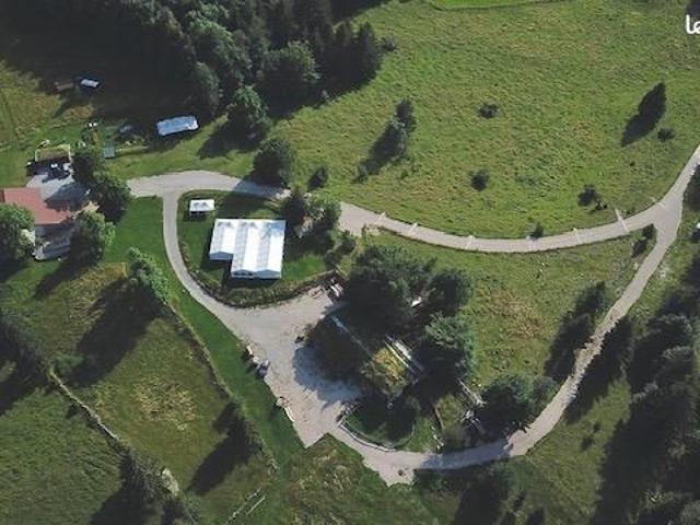 Maison 8 pièces 332 m²