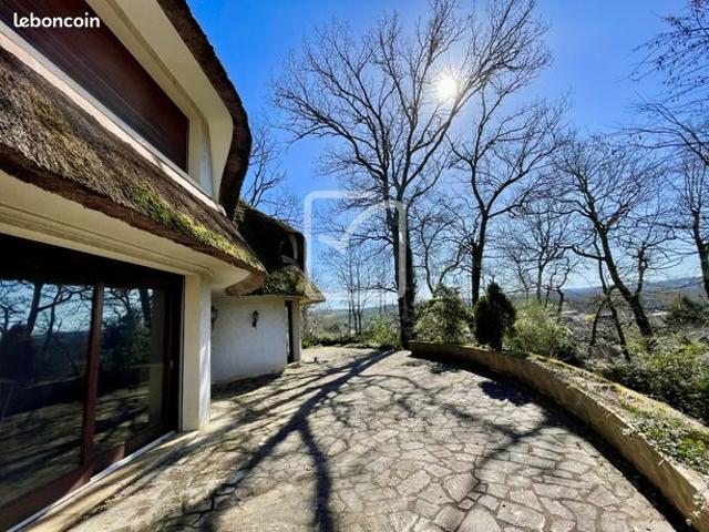 Maison 8 pièces 333 m²