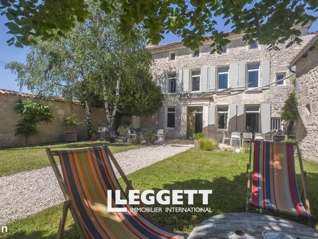 Maison 8 pièces 345 m²