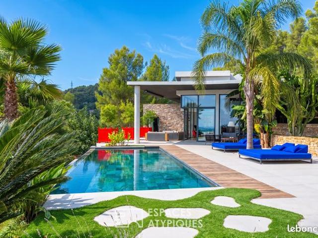 Maison 8 pièces 345 m²