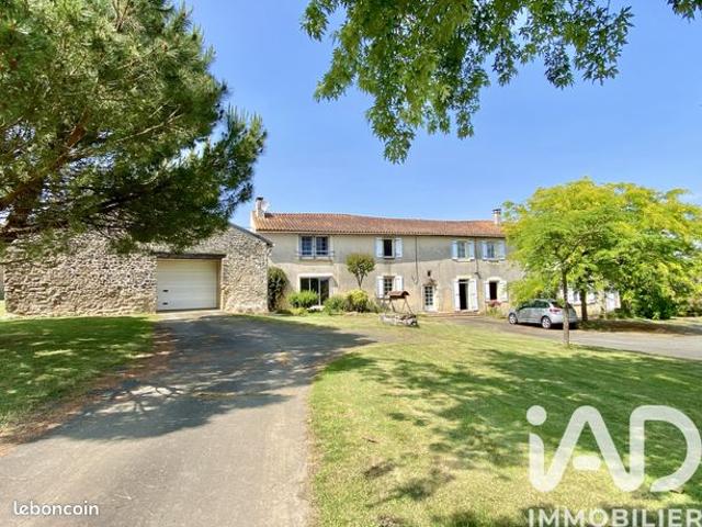 Maison 8 pièces 346 m²