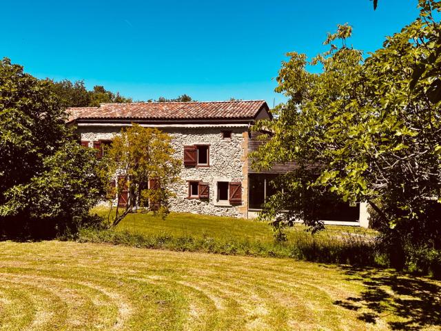 Maison 8 pièces 347 m²