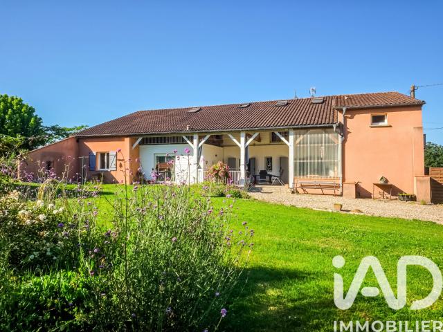 Maison 8 pièces 340 m²