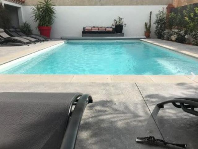 Maison 8 pièces 340 m²