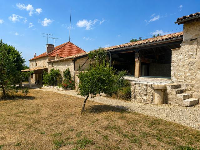Maison 8 pièces 340 m²