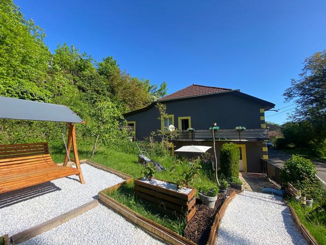 Maison 8 pièces 340 m²