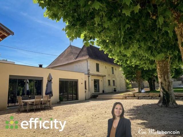 Maison 8 pièces 341 m²