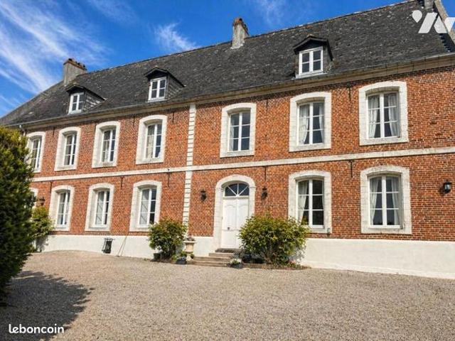 Maison 8 pièces 356 m²
