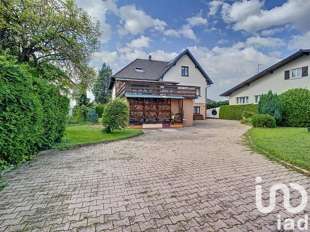 Maison 8 pièces 357 m²