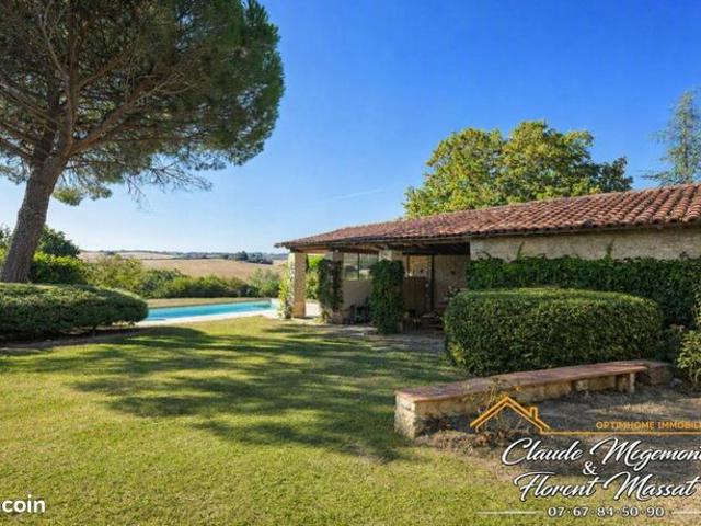 Maison 8 pièces 358 m²