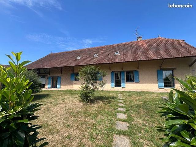 Maison 8 pièces 350 m²