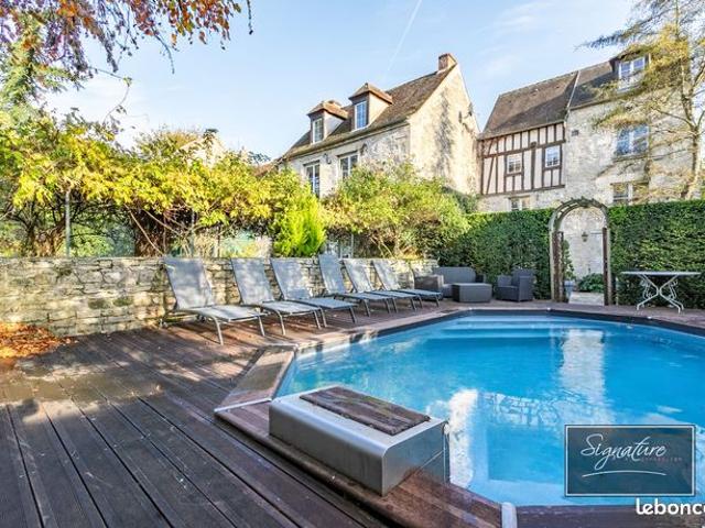Maison 8 pièces 350 m²