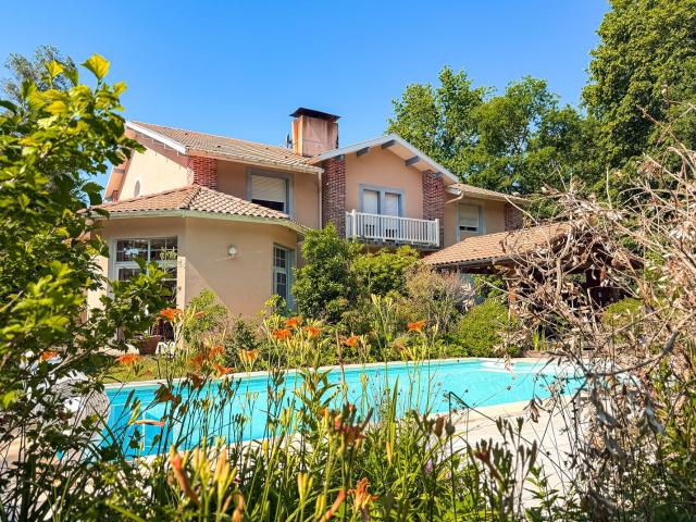 Maison 8 pièces 350 m²