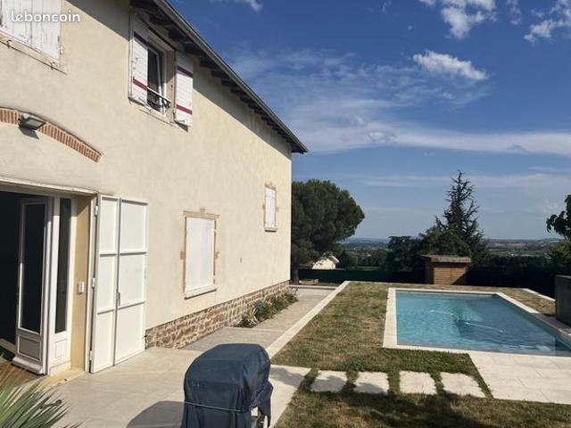 Maison 8 pièces 352 m²