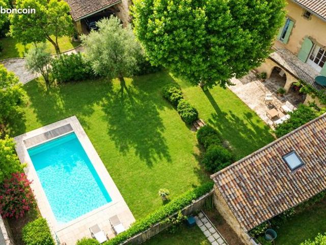 Maison 8 pièces 369 m²