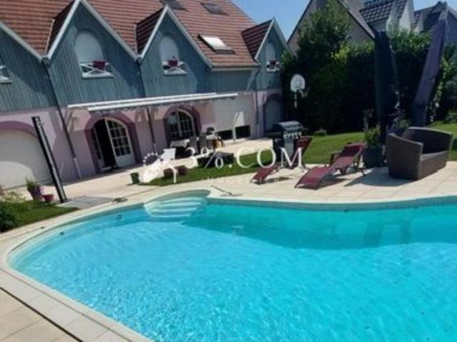 Maison 8 pièces 360 m²