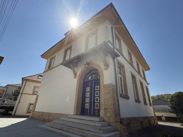 Maison 8 pièces 360 m²