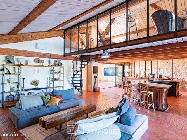 Maison 8 pièces 375 m²
