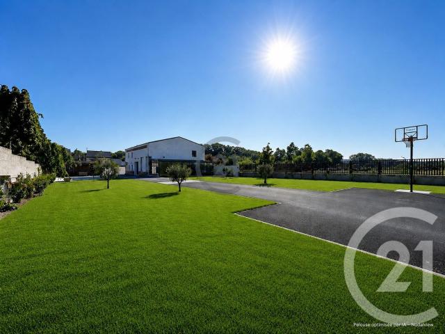 Maison 8 pièces 375 m²
