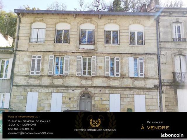 Maison 8 pièces 372 m²