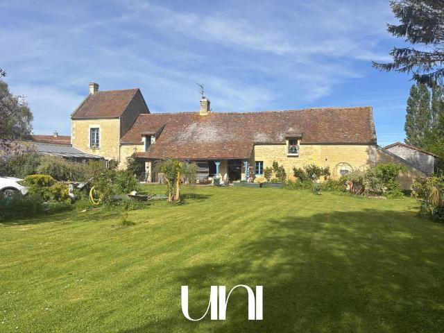 Maison 8 pièces 373 m²